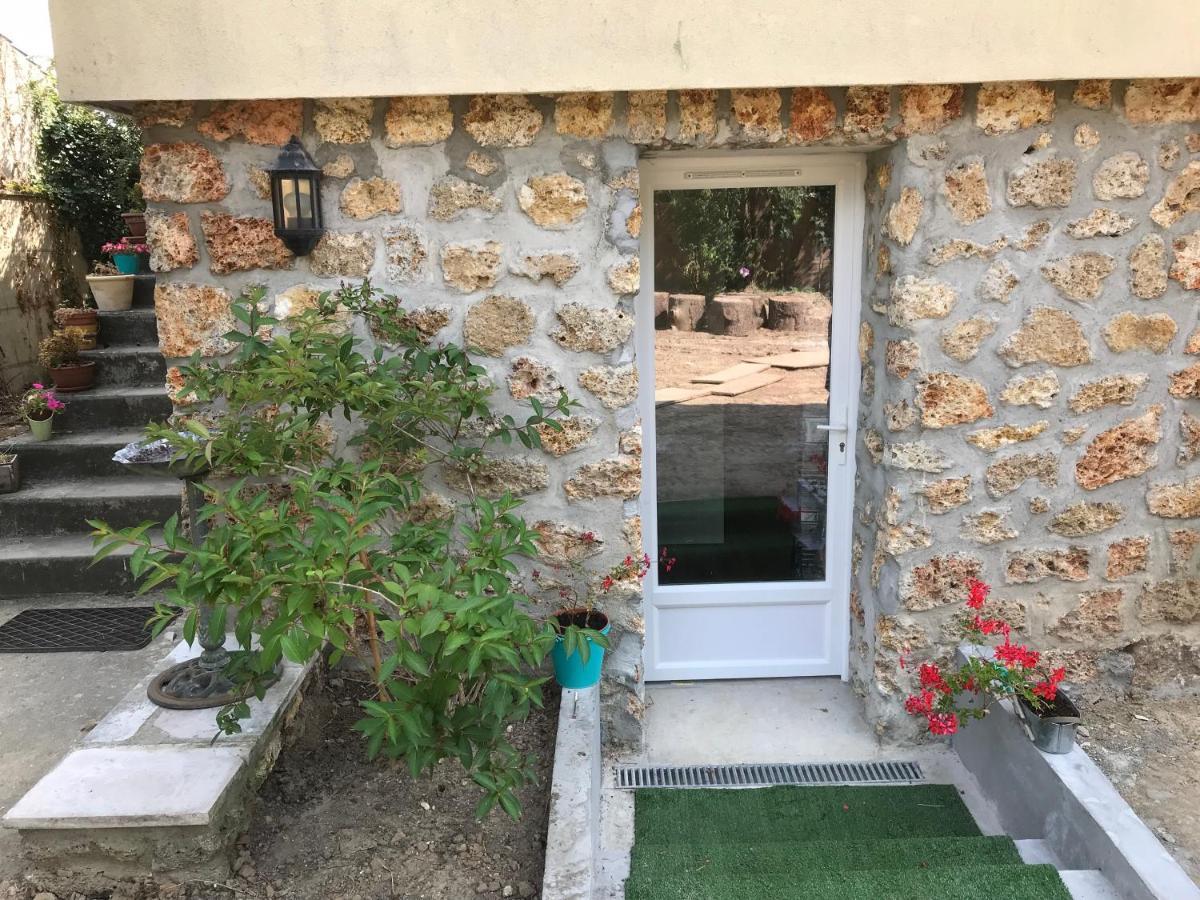 Studios De L'Etang Du Perray Le Perray-en-Yvelines Стая снимка